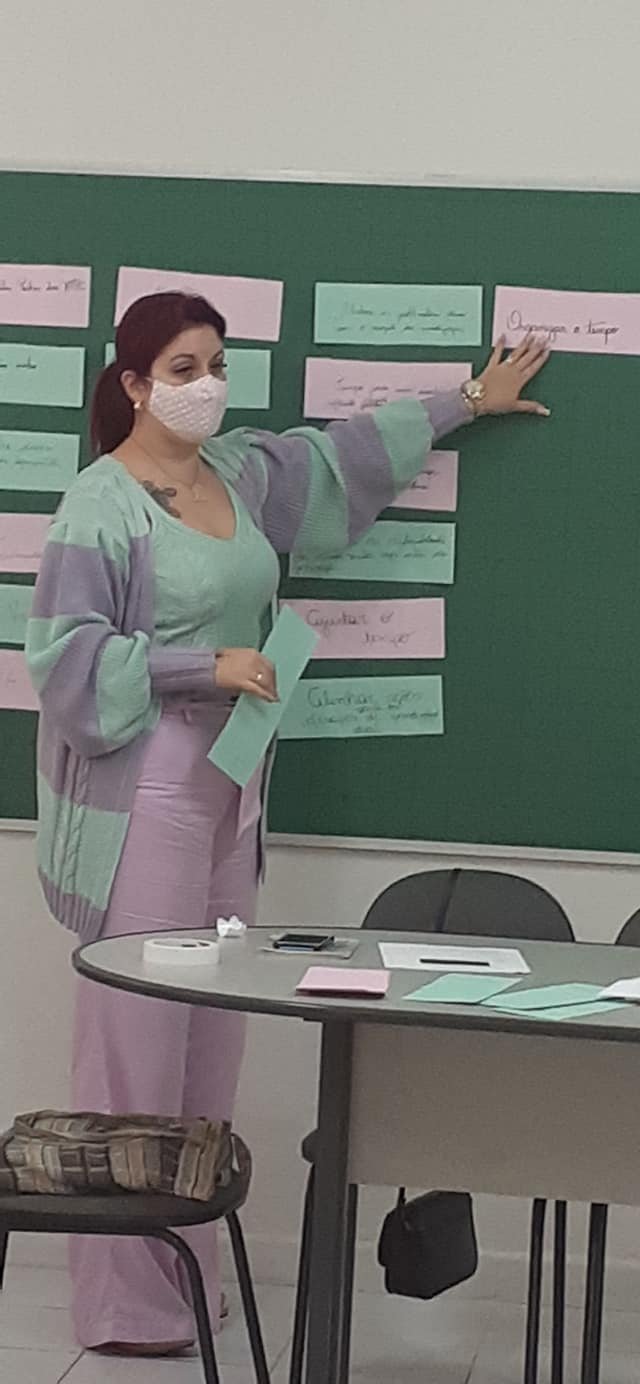 Especialistas em Educação da Rede Municipal de Ensino de Santa Isabel discutem os desafios enfrentados durante a pandemia.