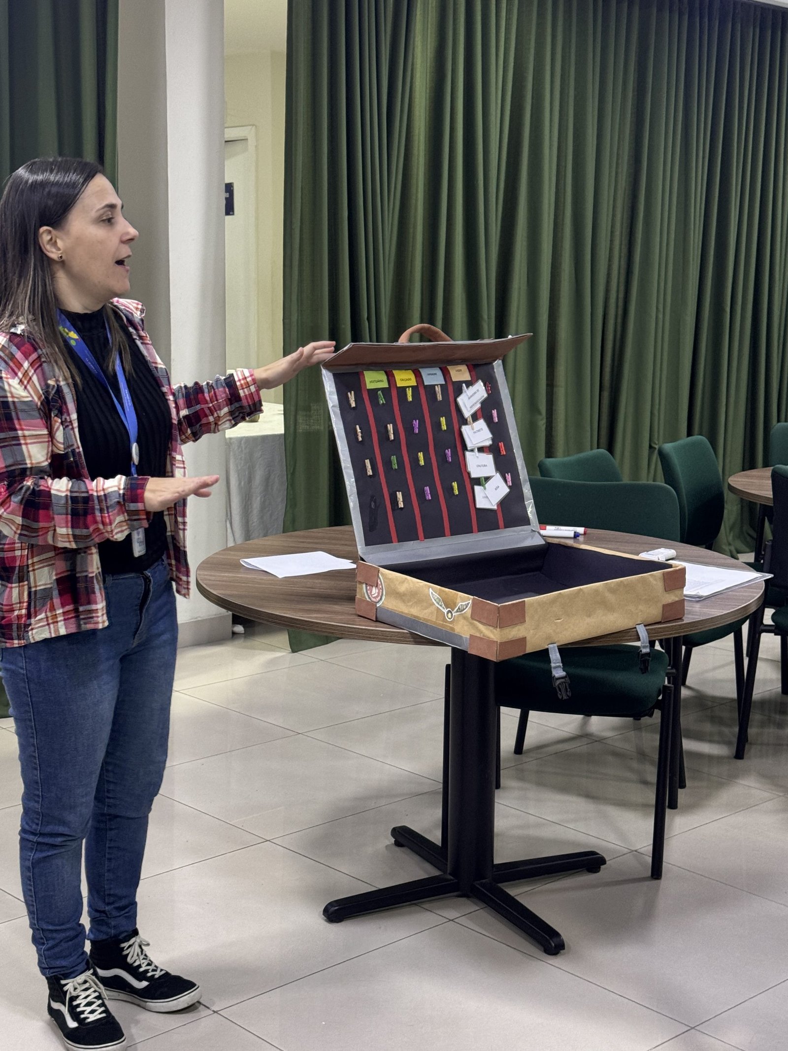 Professores exploram pensamento computacional em formação da Semecti