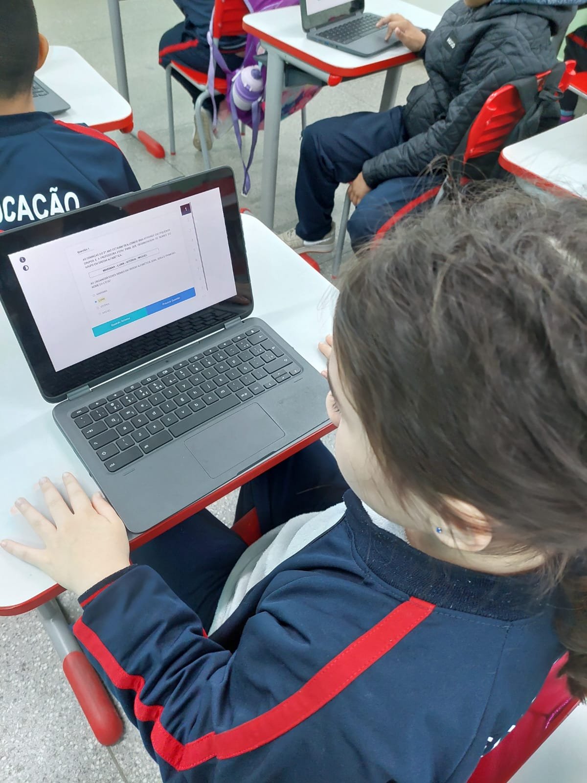 Suzano lança sistema informatizado de avaliação e acompanhamento das aprendizagens para fortalecer para as àreas de Língua Portuguesa e Matemática.